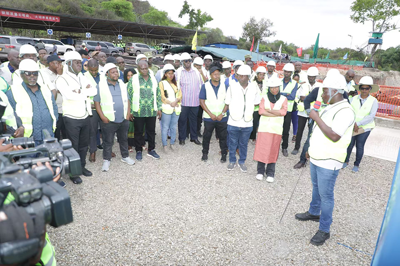 考察現場 (1).jpg